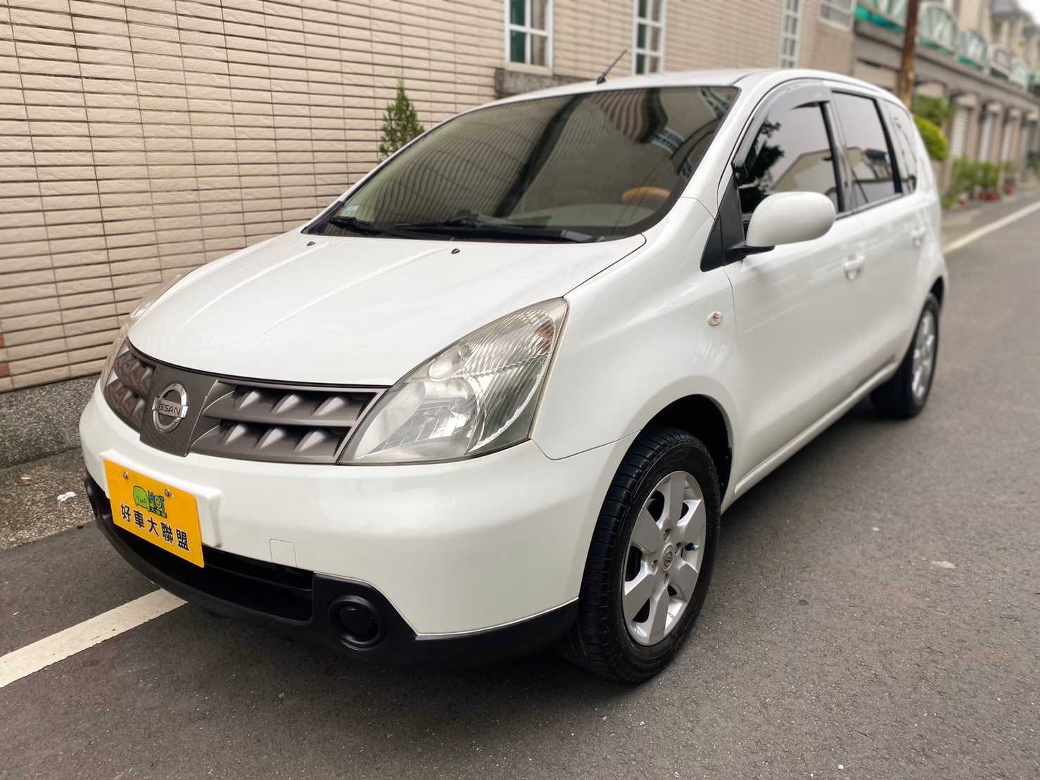 2010 Nissan 日產 Livina