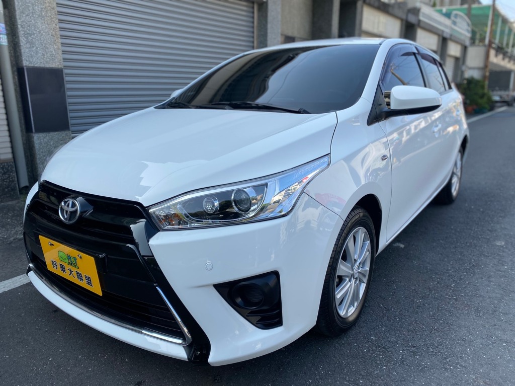 Hot大聯盟 Toyota Yaris 僅跑4萬熱門小車雙安黑內裝省油省稅胎壓偵測內外皆新可全額貸