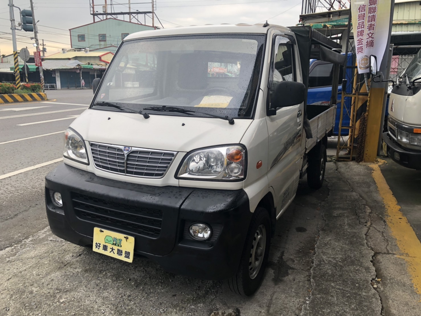 2012 Mitsubishi 三菱 商用車