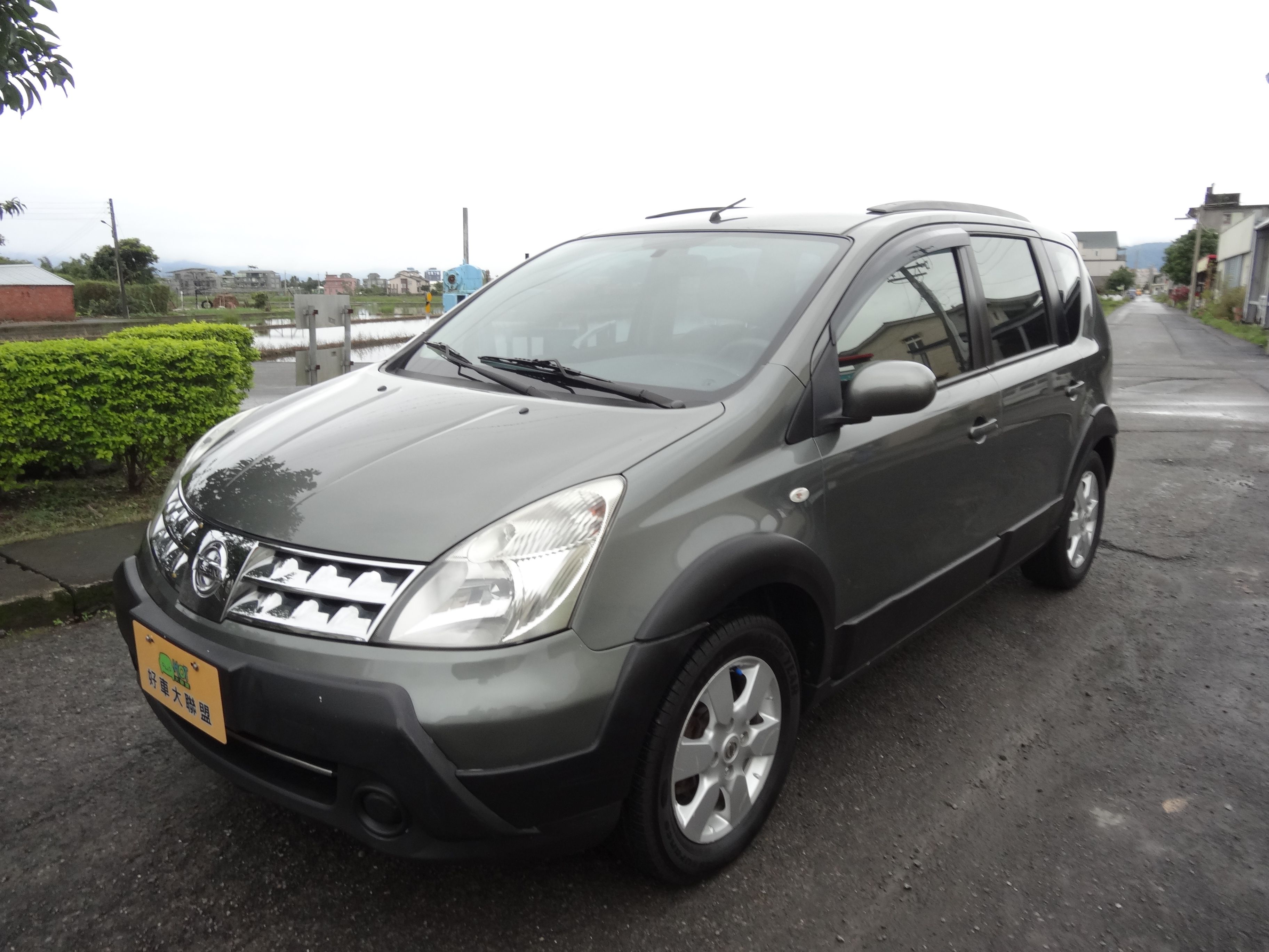 2010 Nissan Livina