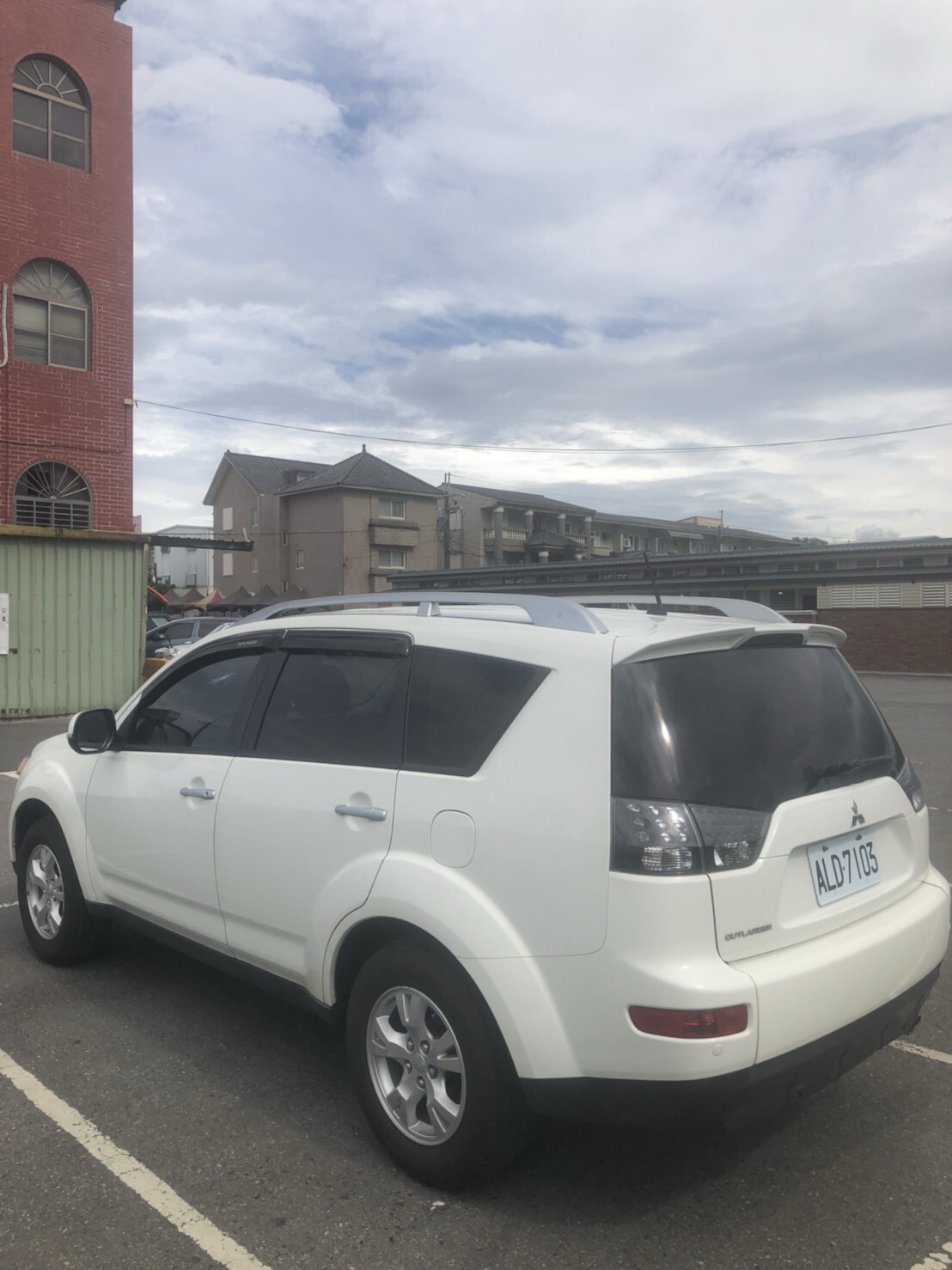 2009 Mitsubishi 三菱 Outlander
