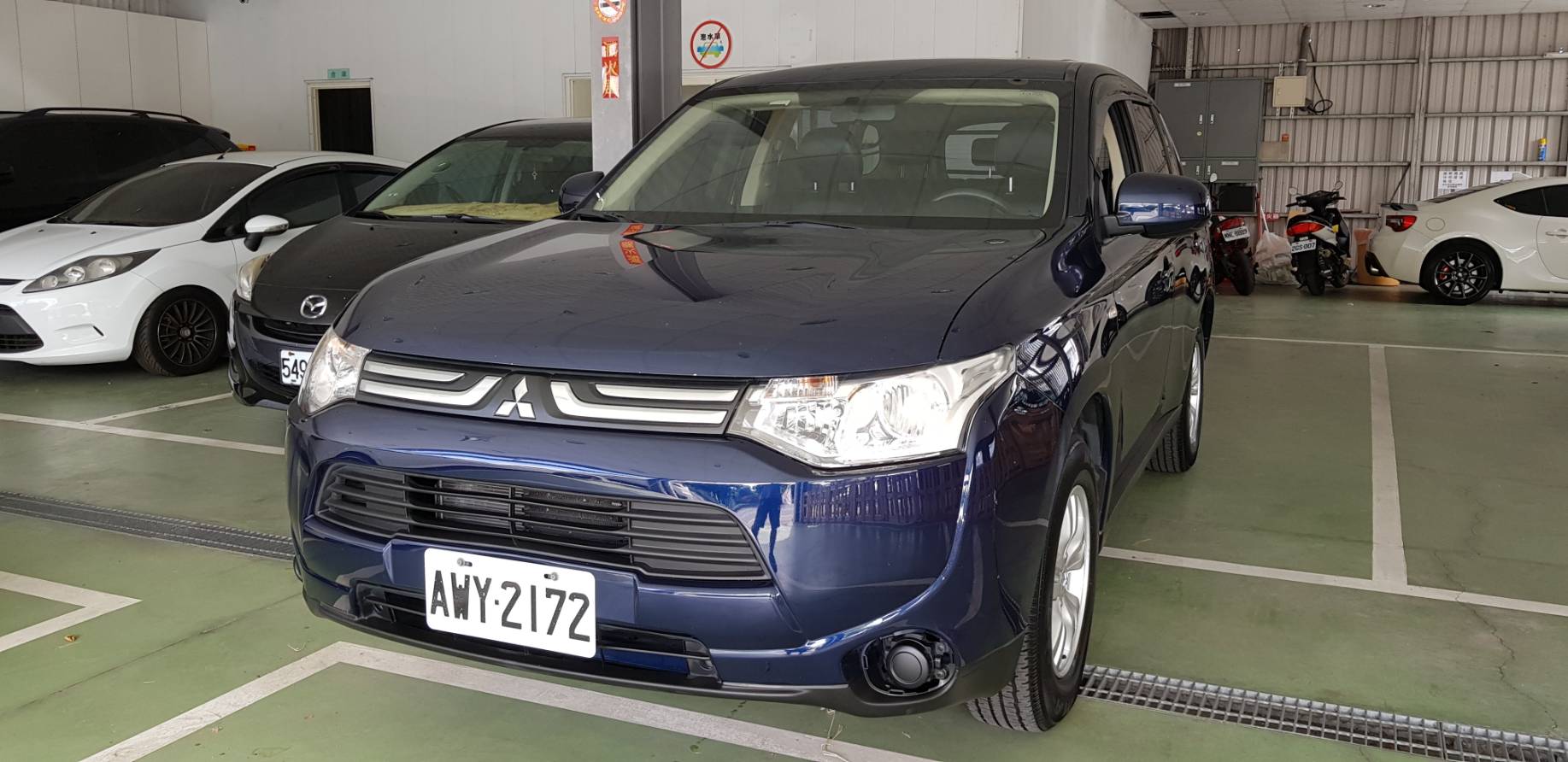 2014 Mitsubishi 三菱 Outlander