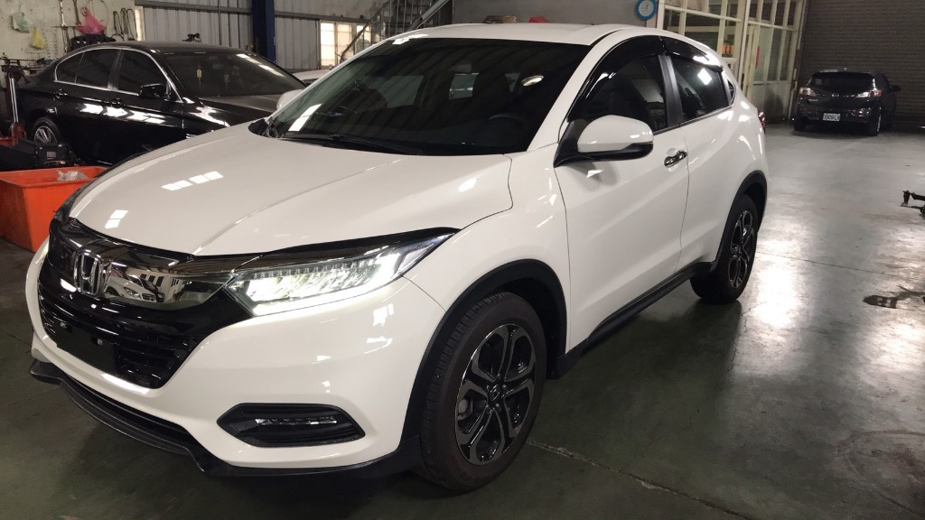 Hot大聯盟 Honda Hr V 本田hr V 1 8 S 用中古車的價格買一台近全新的漂亮車