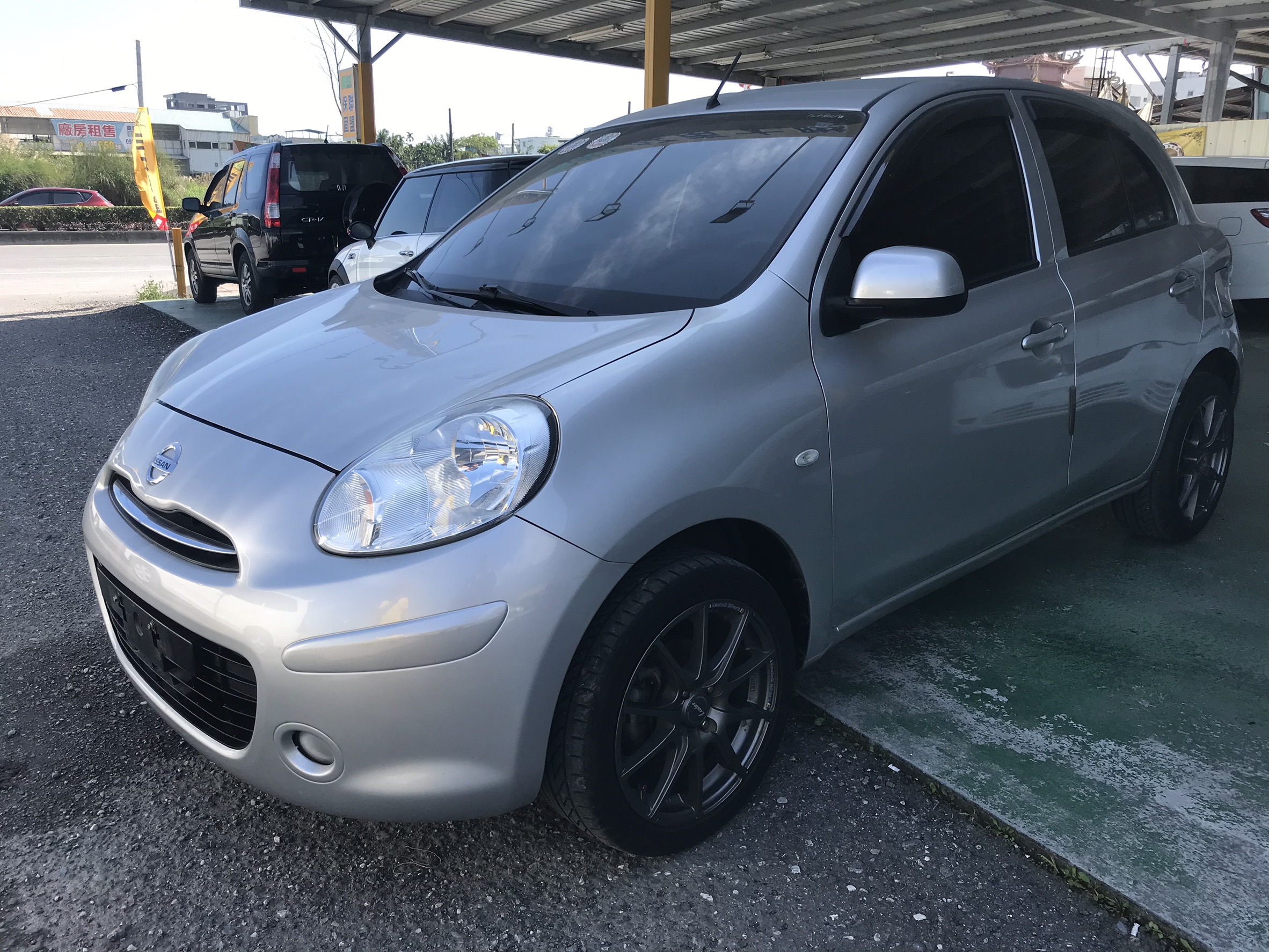 2012 Nissan March