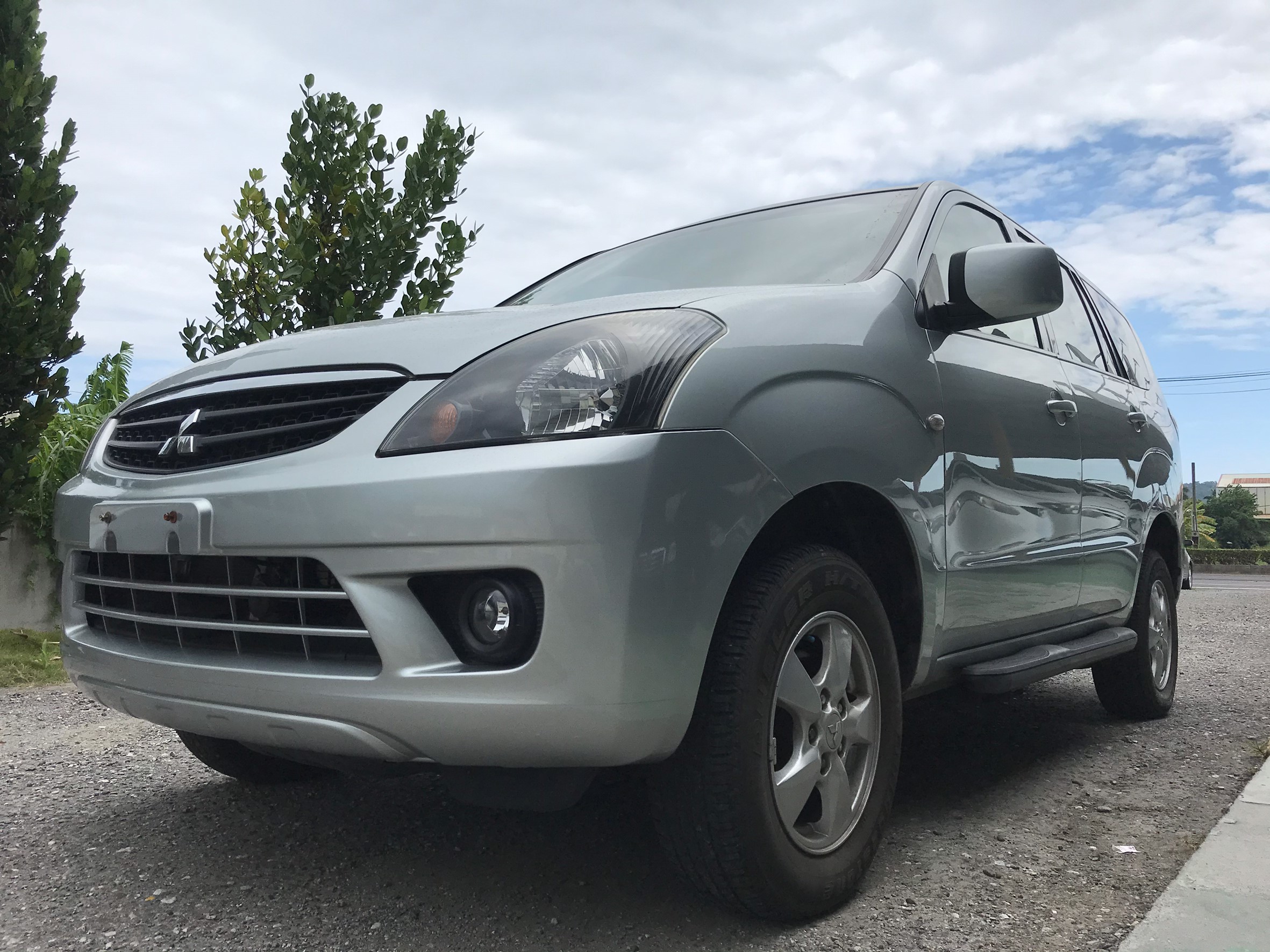 2012 Mitsubishi 三菱 Zinger