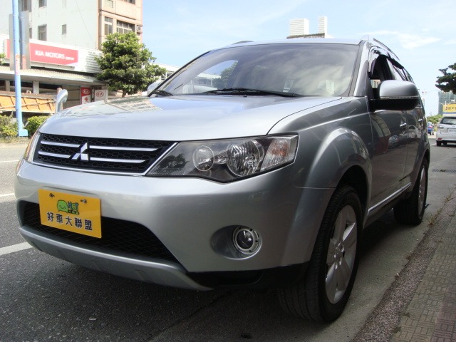 2009 Mitsubishi 三菱 Outlander