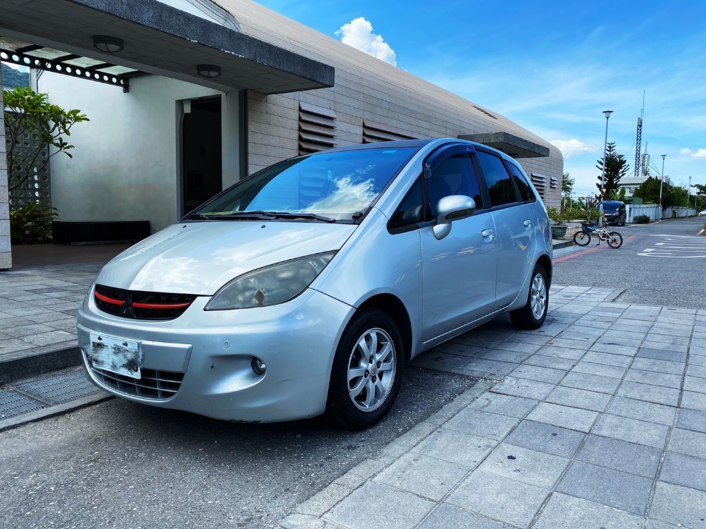 2010 Mitsubishi 三菱 Colt plus